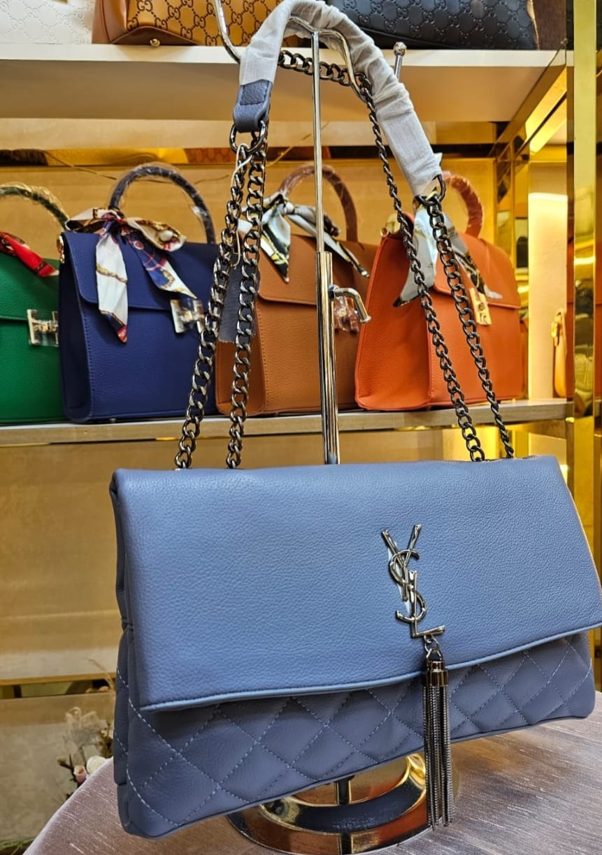 Brandnew Branded Bags(Minimum order 100pcs)
