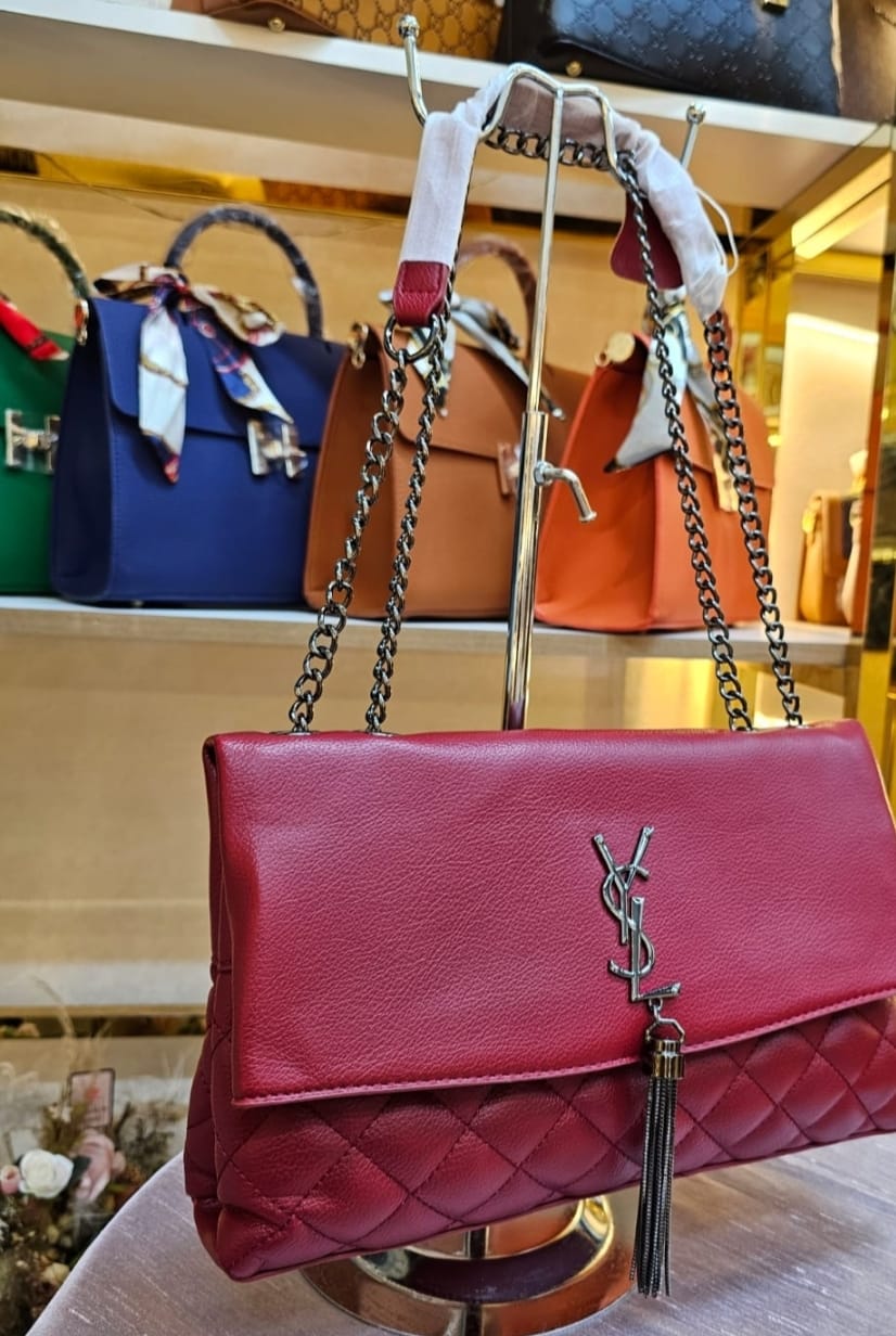 Brandnew Branded Bags(Minimum order 100pcs)