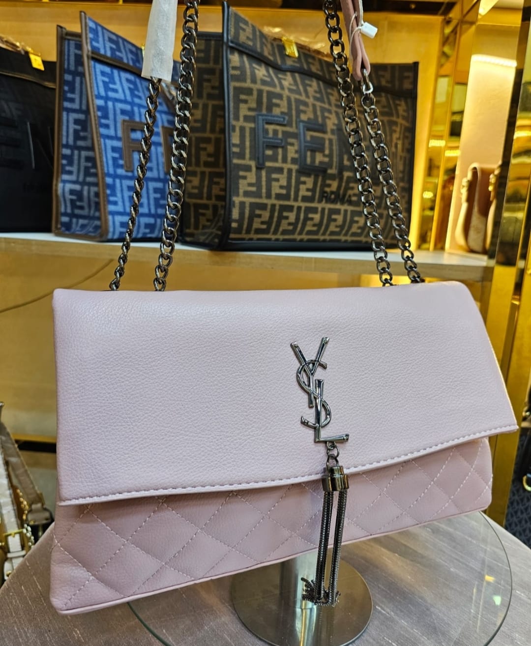 Brandnew Branded Bags(Minimum order 100pcs)
