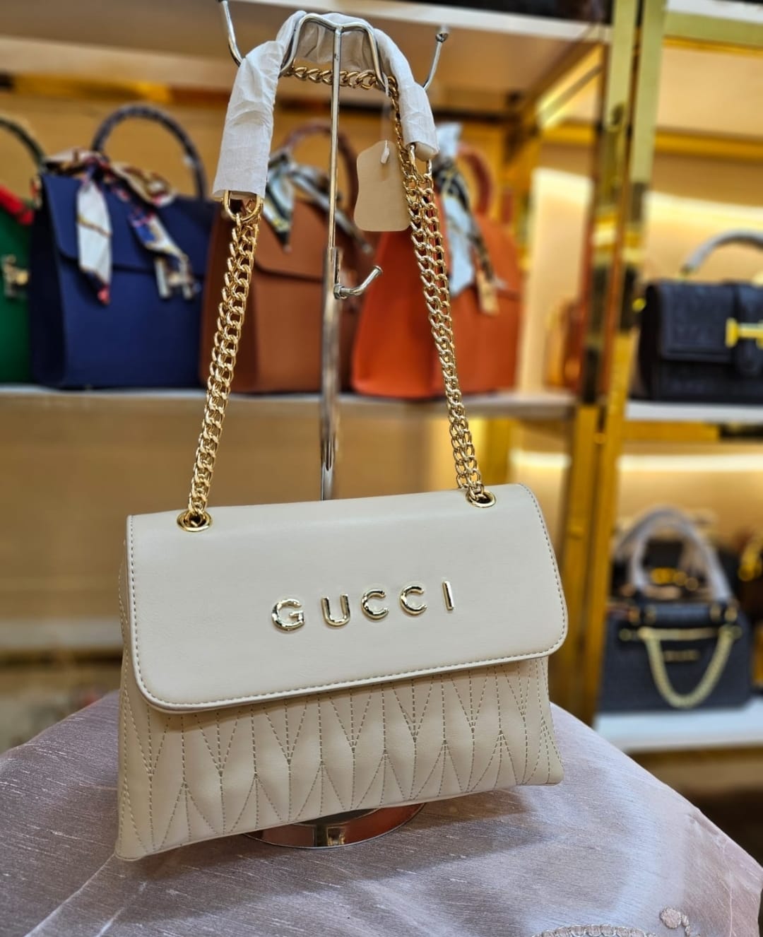 Brandnew Branded Bags(Minimum order 100pcs)