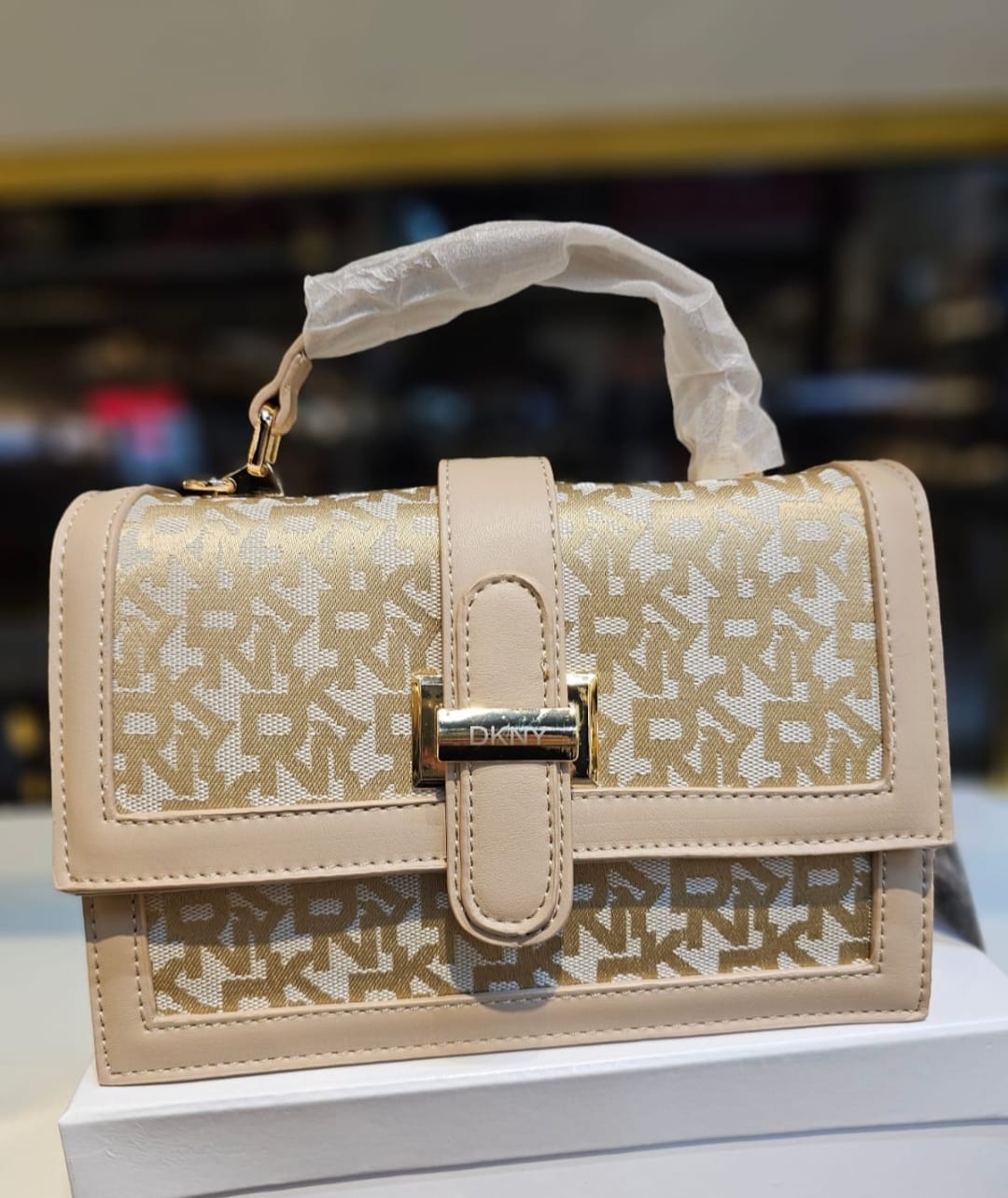 Brandnew Branded Bags(Minimum order 100pcs)