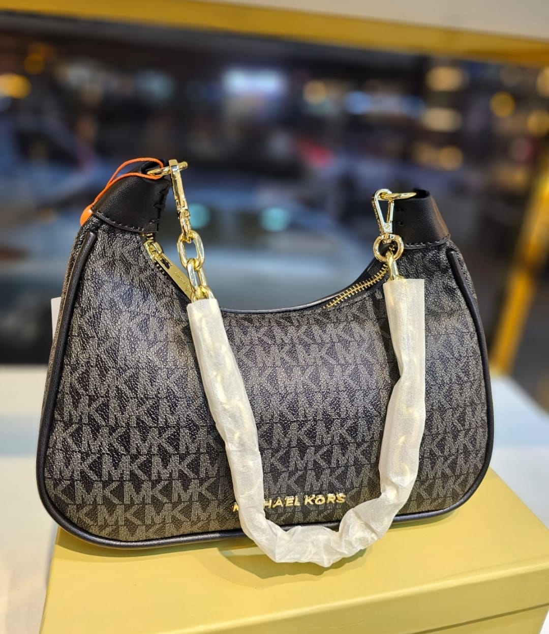 Brandnew Branded Bags(Minimum order 100pcs)