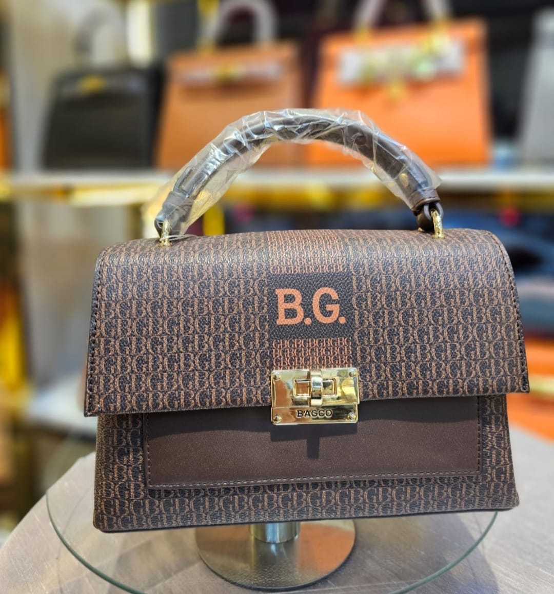 Brandnew Branded Bags(Minimum order 100pcs)
