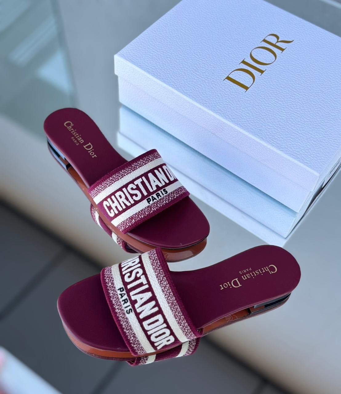 BRANDED FLAT SANDALS