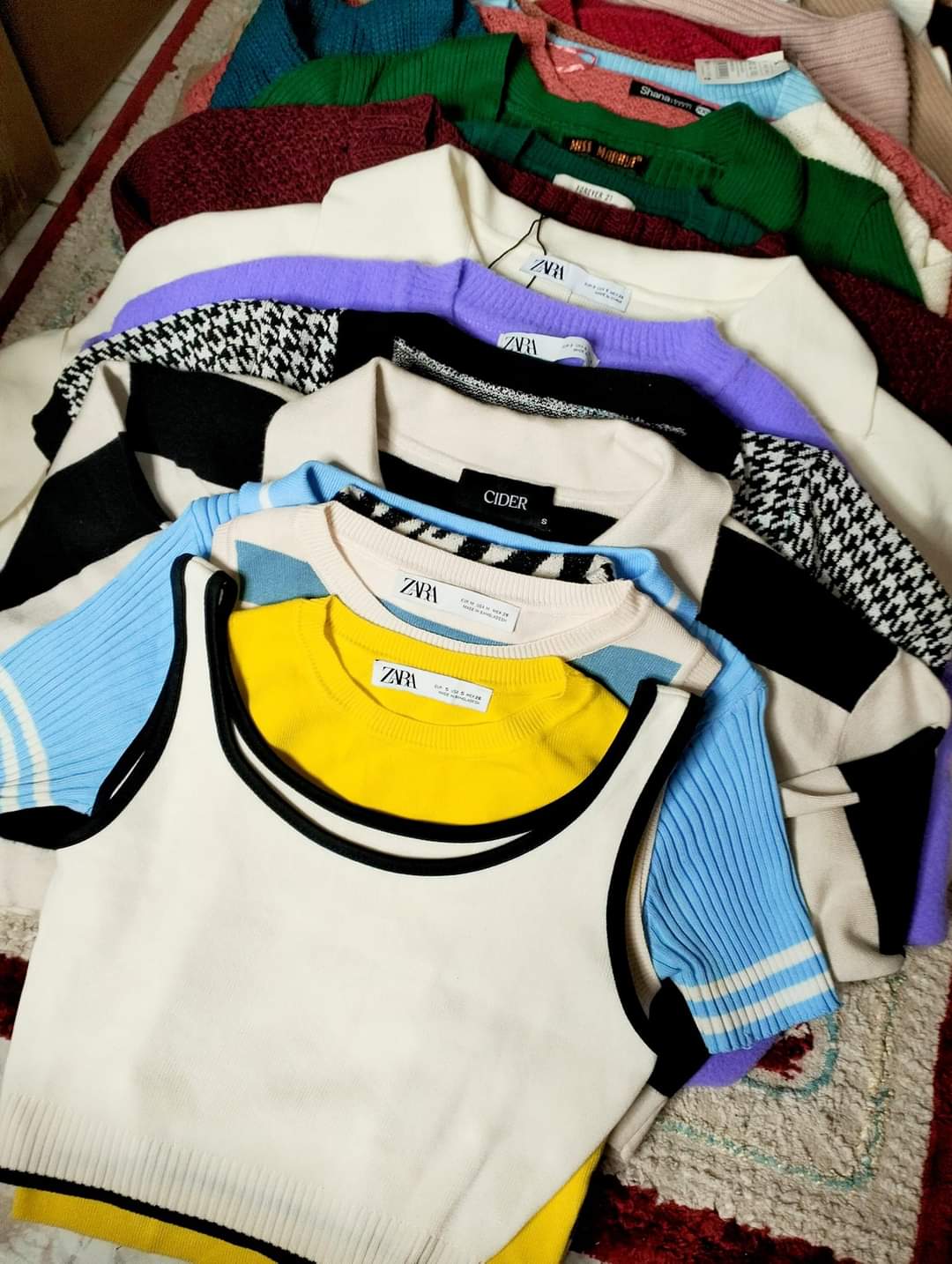 Premium knitted tops/Sweater