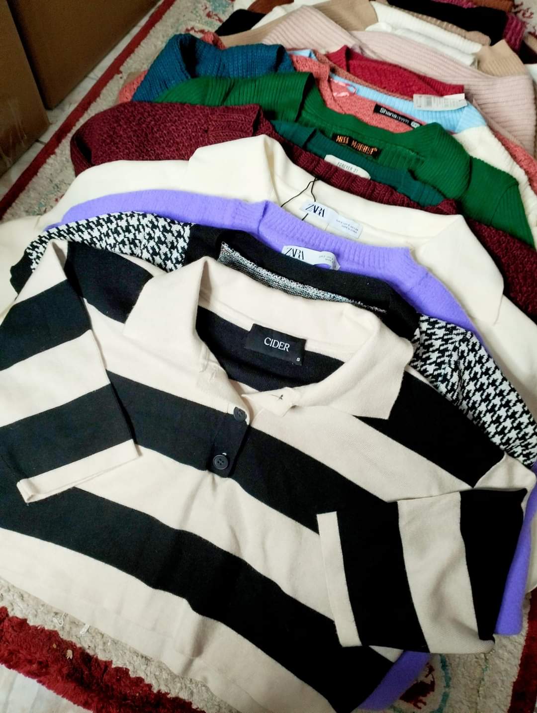 Premium knitted tops/Sweater
