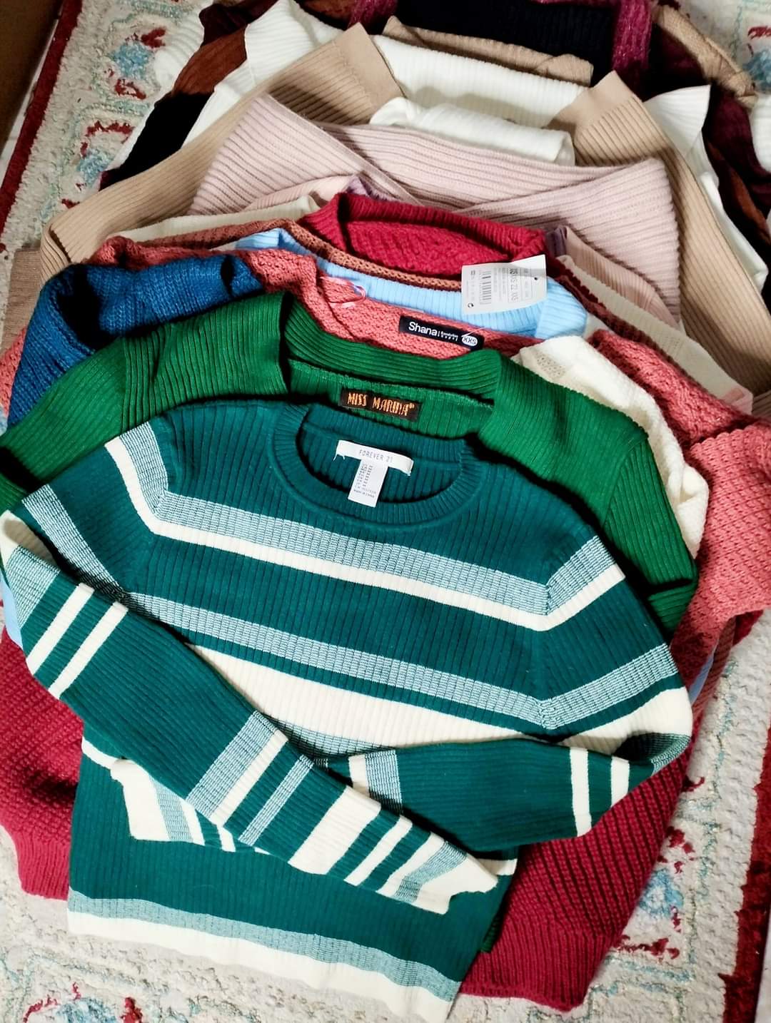 Premium knitted tops/Sweater