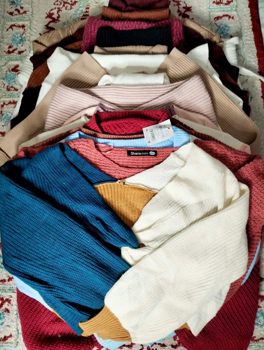 Premium knitted tops/Sweater