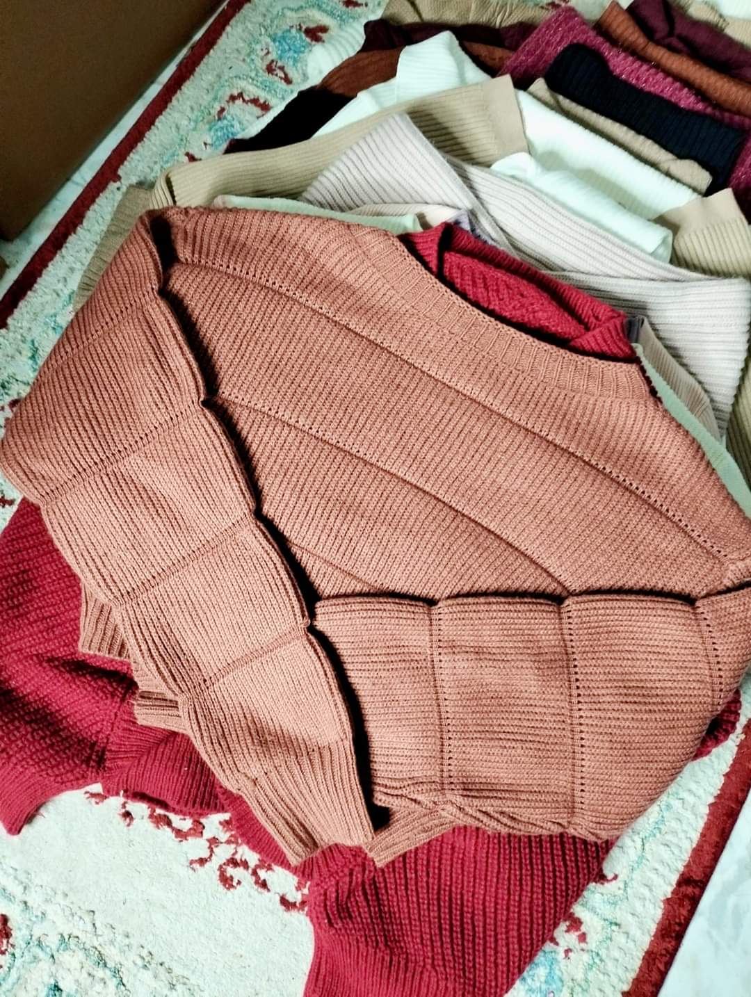 Premium knitted tops/Sweater