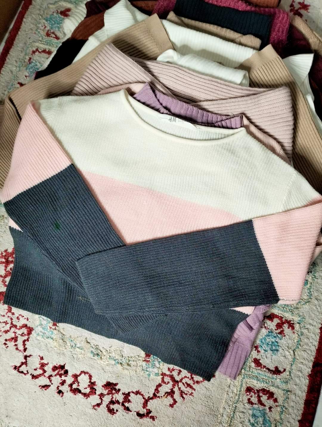 Premium knitted tops/Sweater