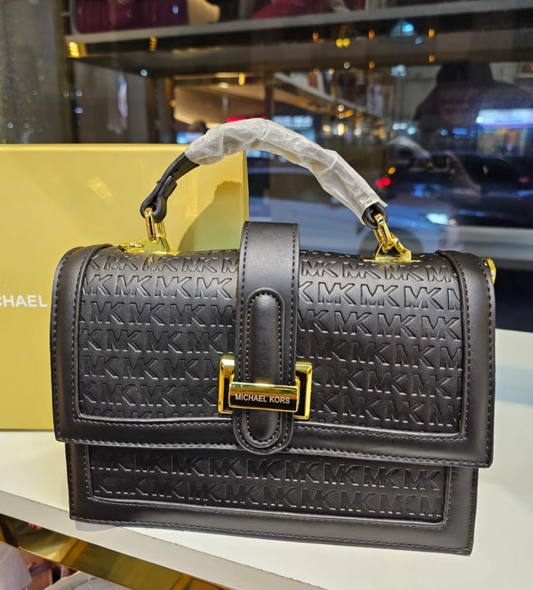 Brandnew Branded Bags(Minimum order 100pcs)