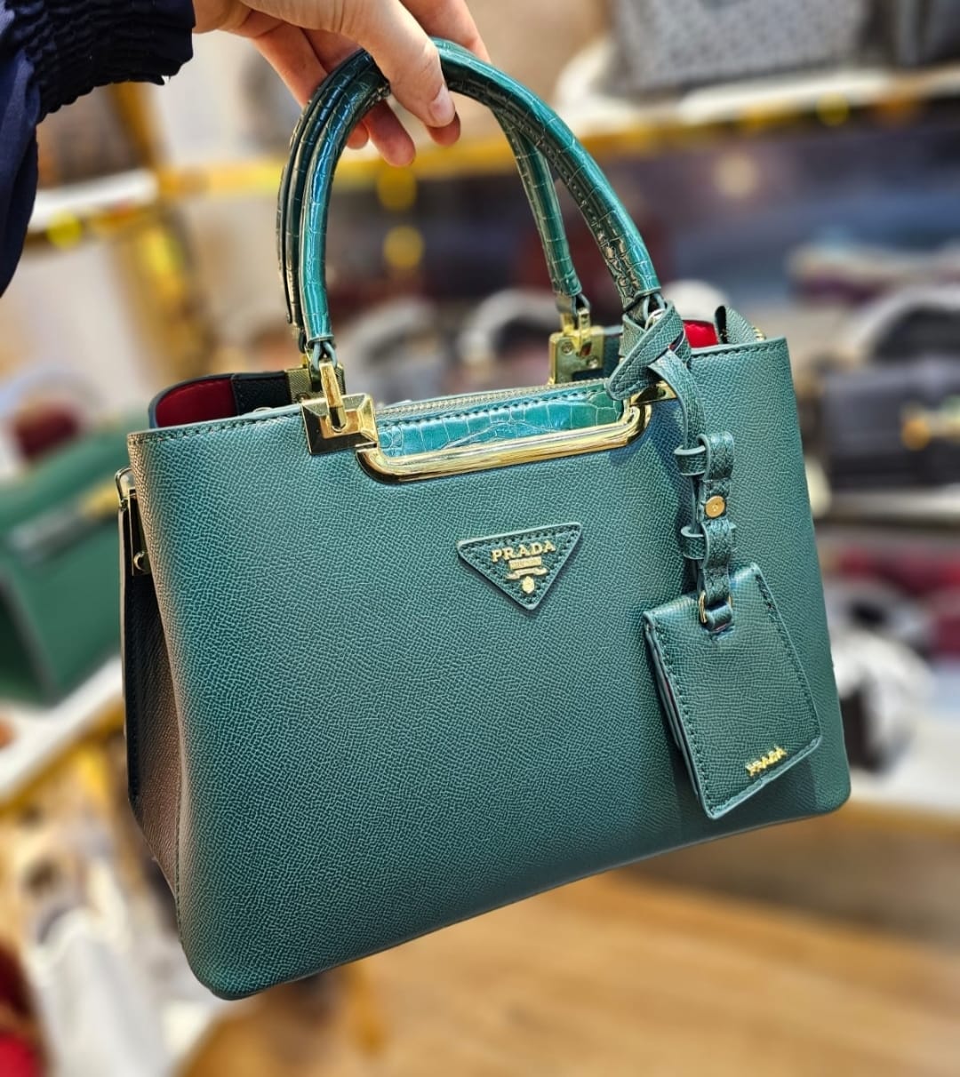 Brandnew Branded Bags(Minimum order 100pcs)